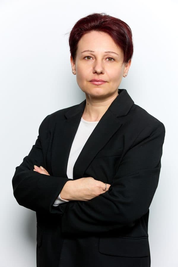 Mirela Zlateanu